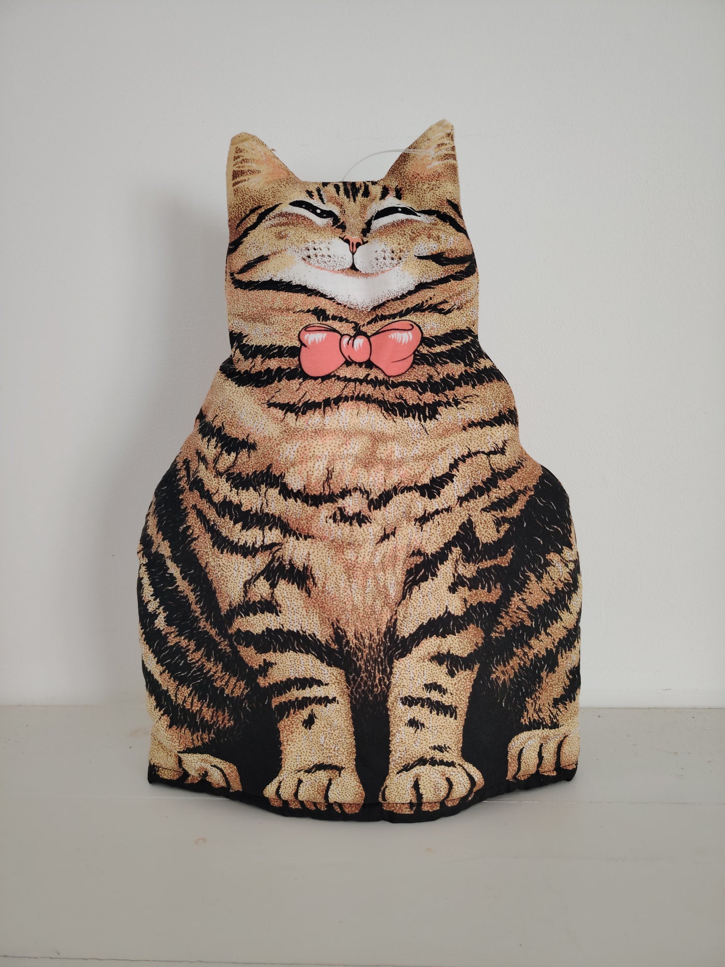 Large Vintage Cat Tea Cosy