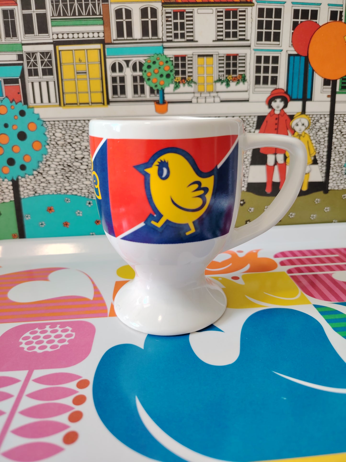 Vintage 90's creme egg mug