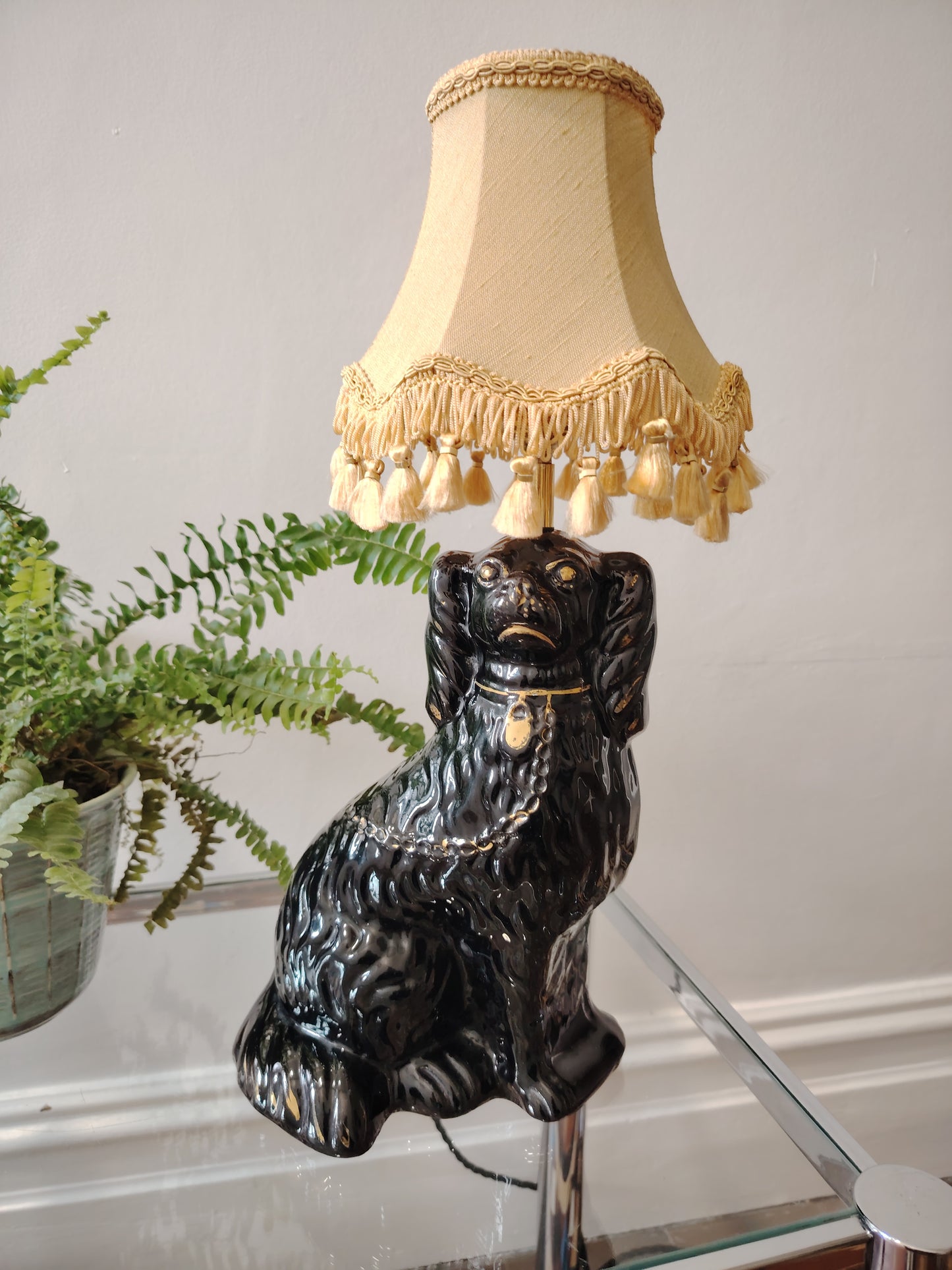 Vintage Black and Gold Pot Dog Lamp