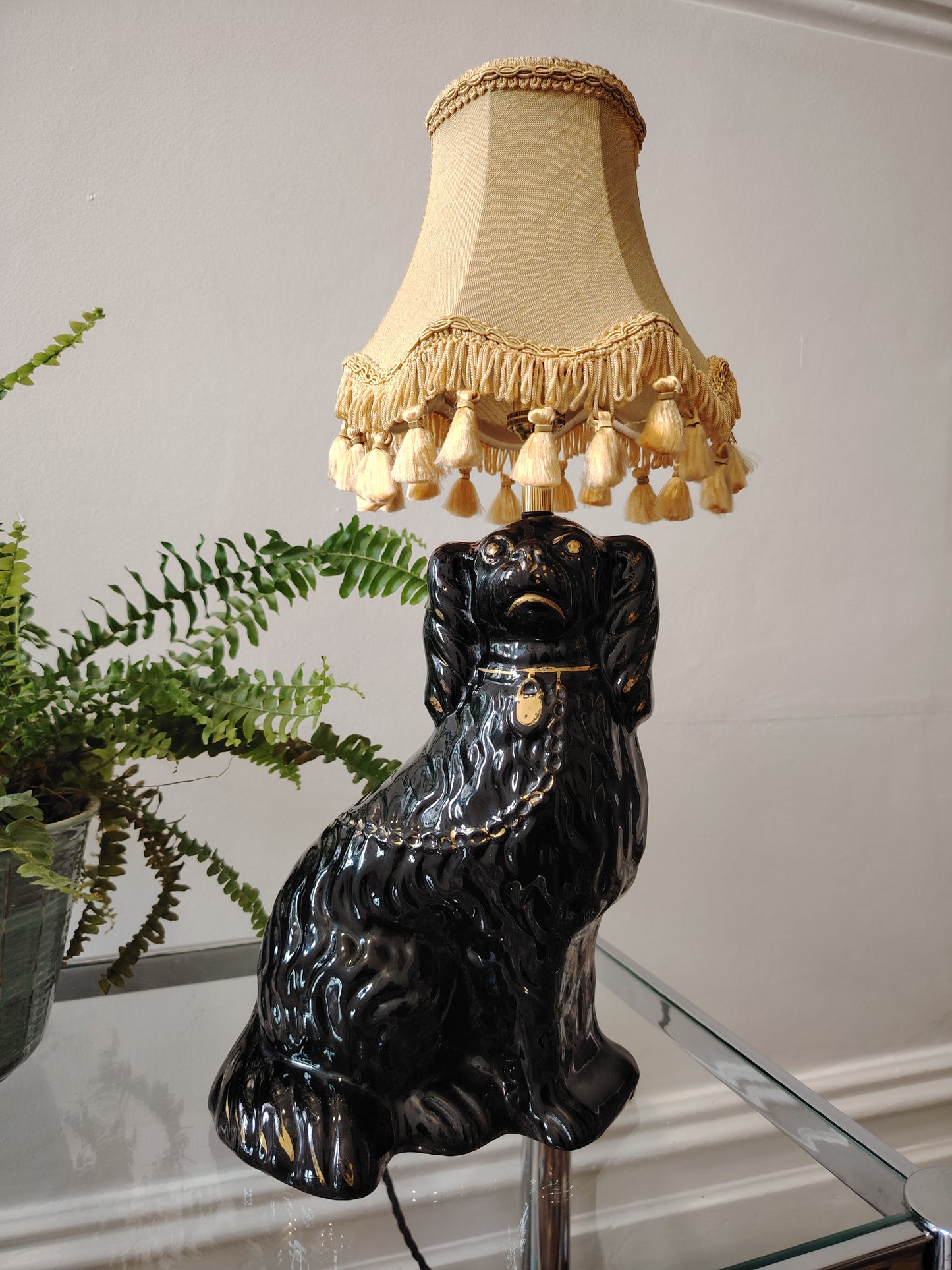 Vintage Black and Gold Pot Dog Lamp