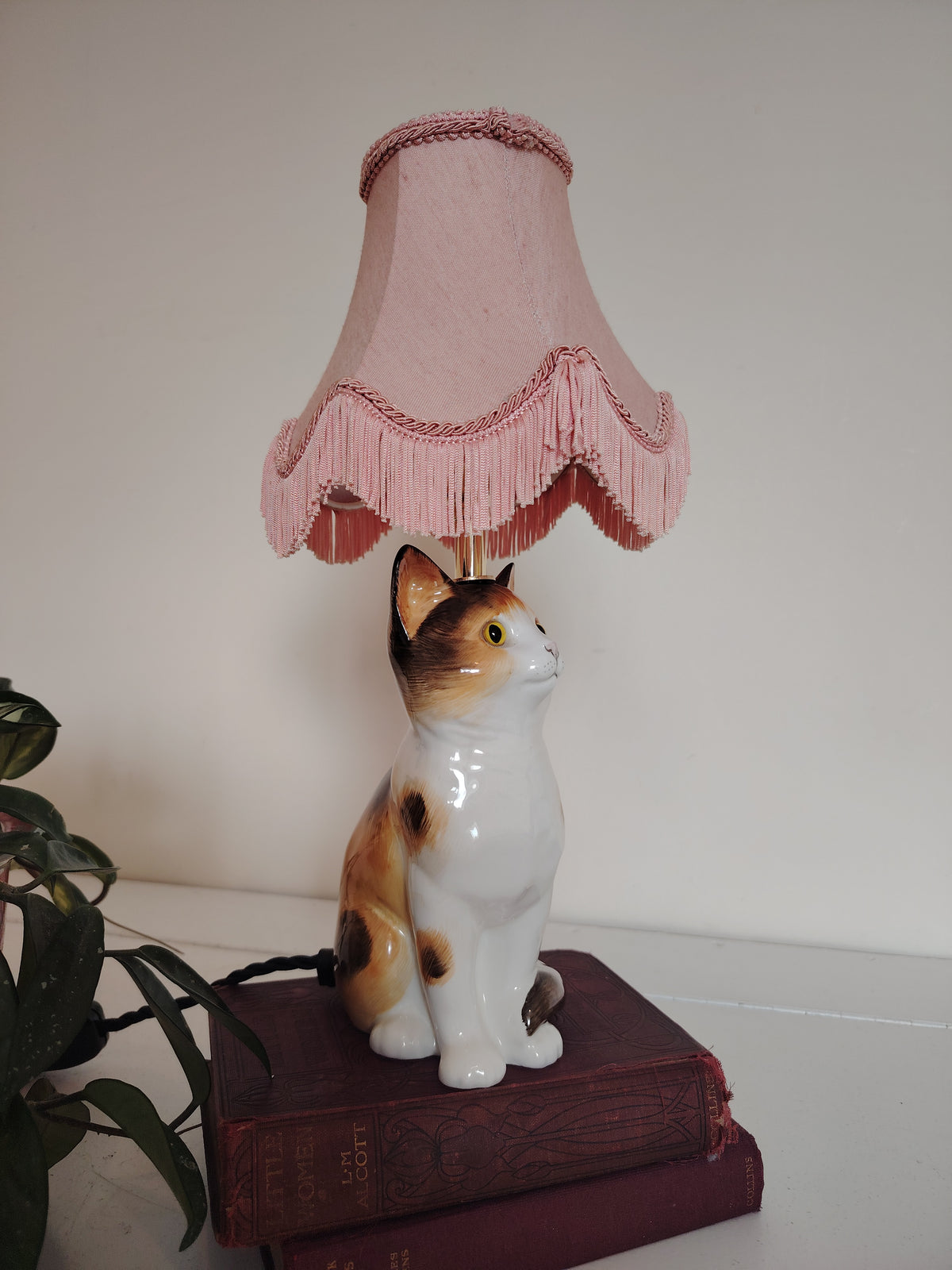 Vintage Reworked Small Calico Cat Lamp ✨
