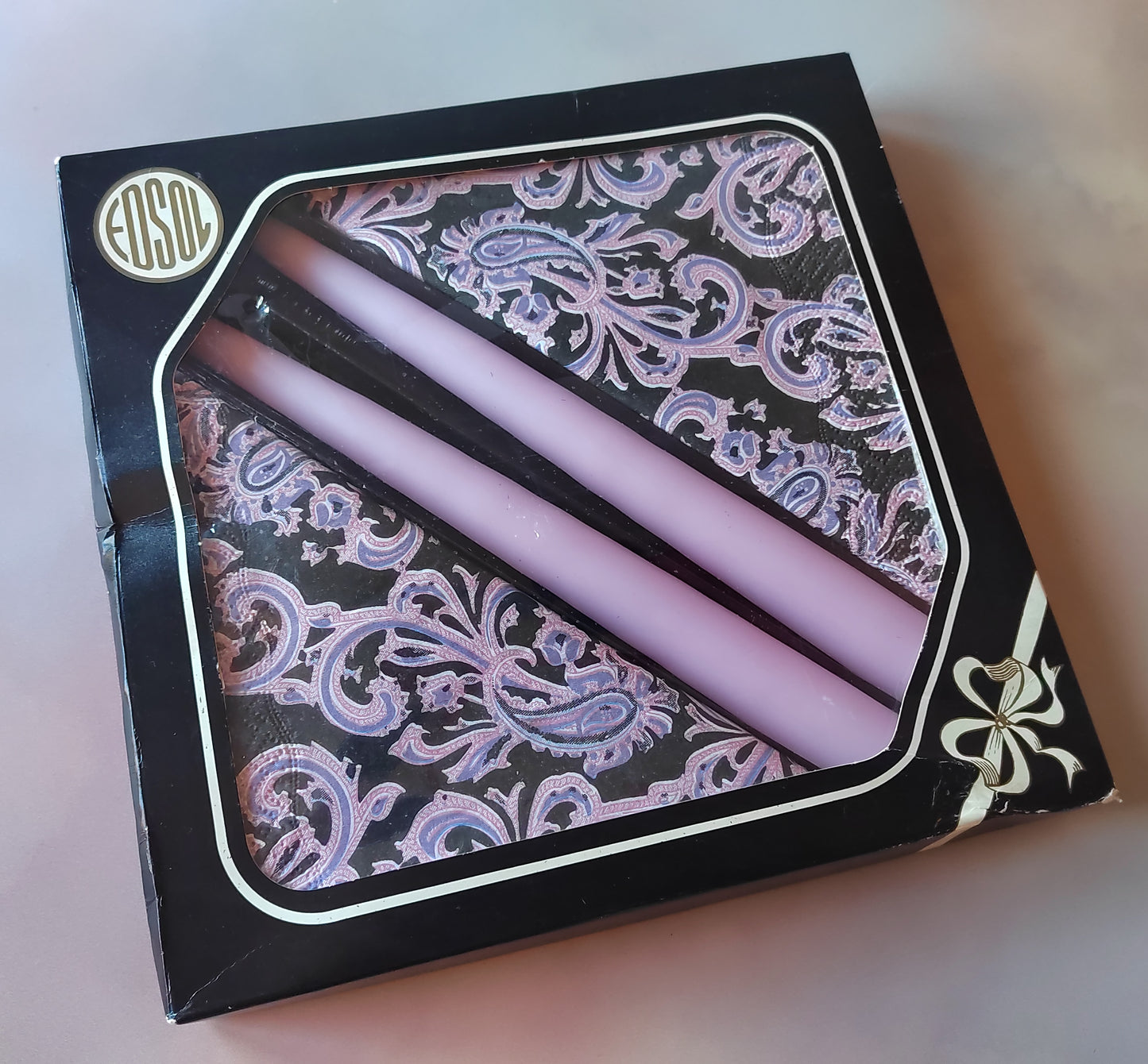 Boxed Set of 12 napkins and a pair of candles