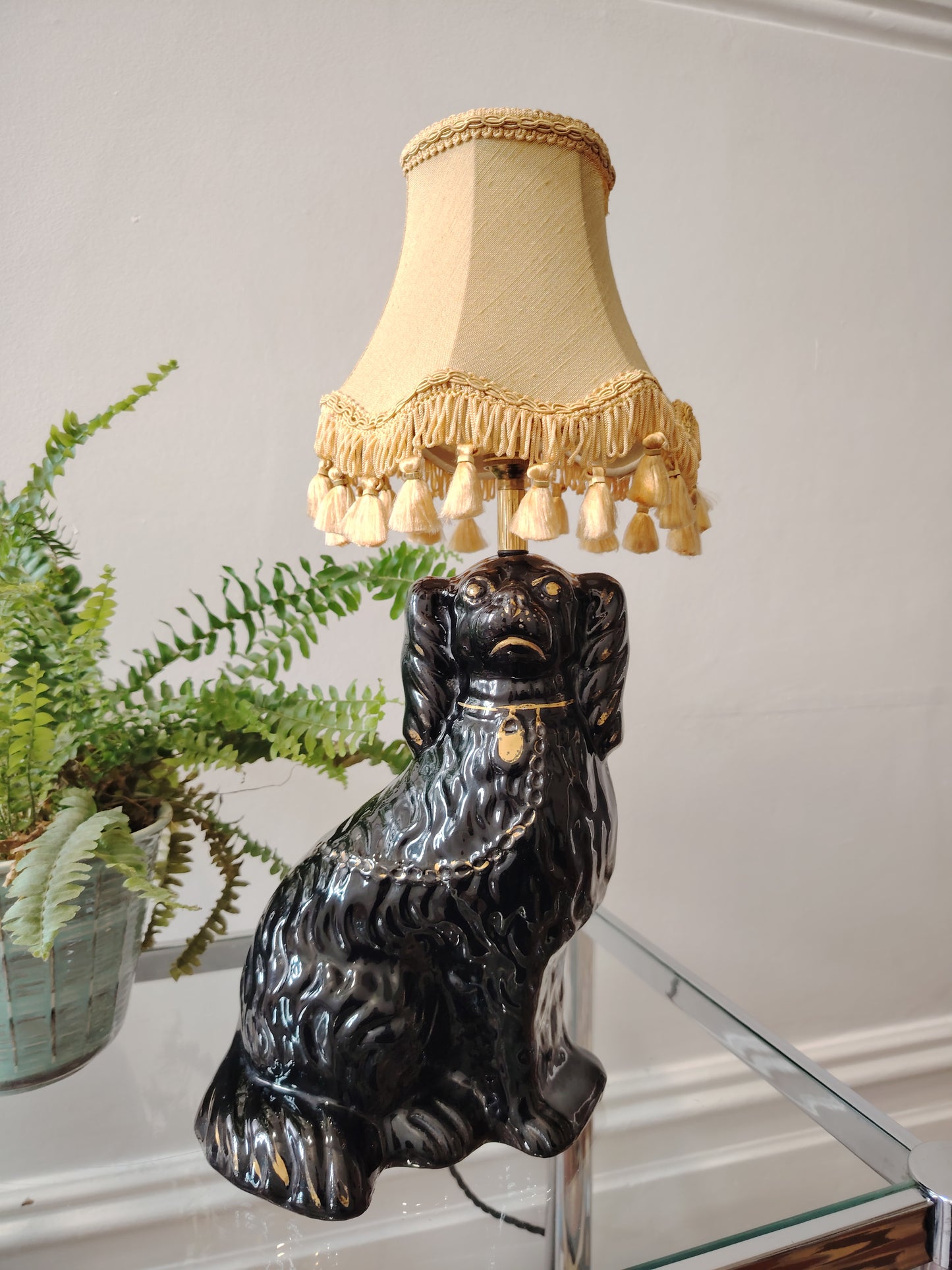 Vintage Black and Gold Pot Dog Lamp