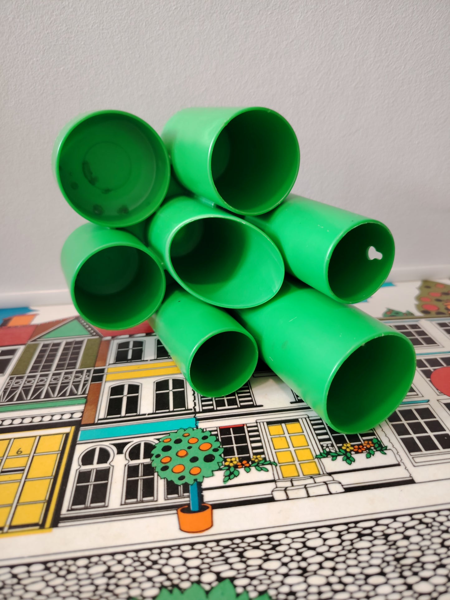 Vintage 80's Green Plastic Helix Desk Tidy