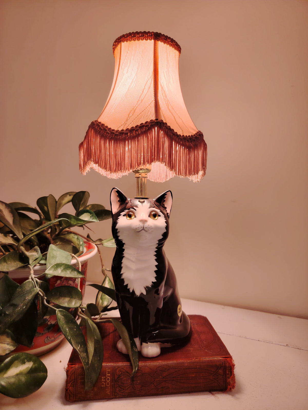 Vintage Reworked Small Tuxedo Cat Lamp πββ¬ π