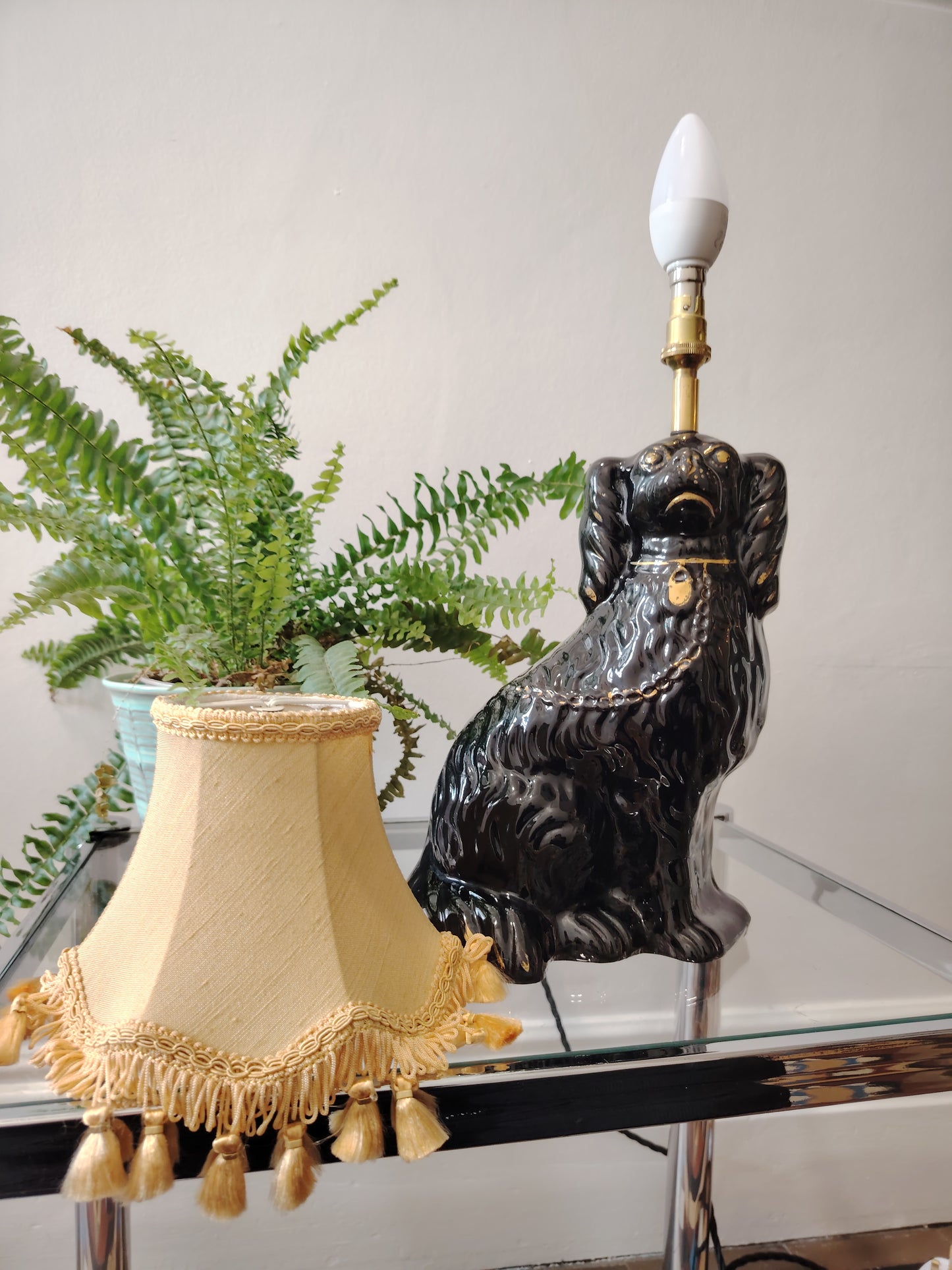 Vintage Black and Gold Pot Dog Lamp