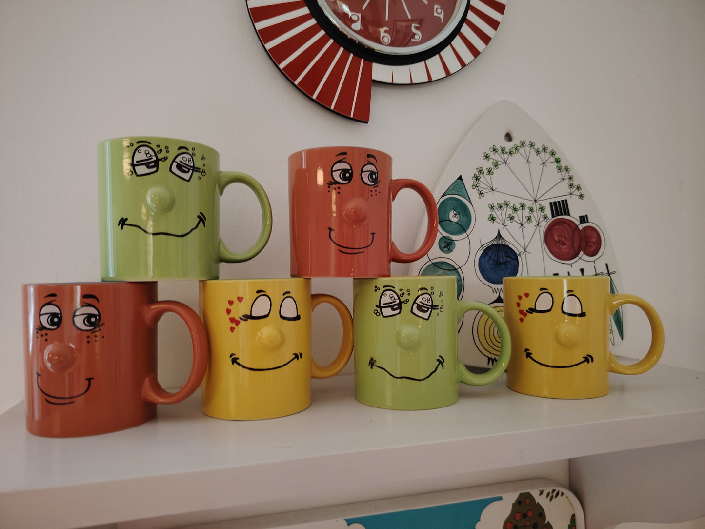 Set of 6 Vintage Colourful 90's Smiley Mugs