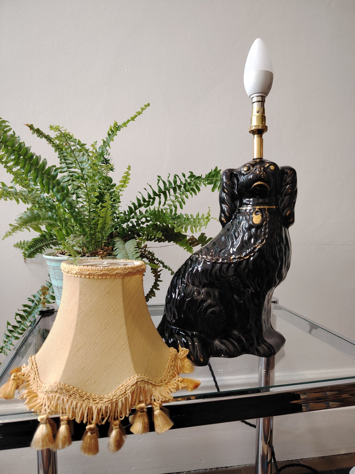 Vintage Black and Gold Pot Dog Lamp