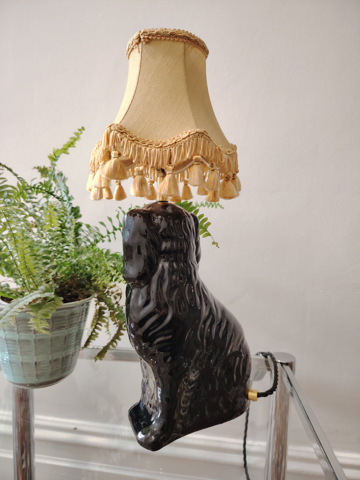 Vintage Black and Gold Pot Dog Lamp