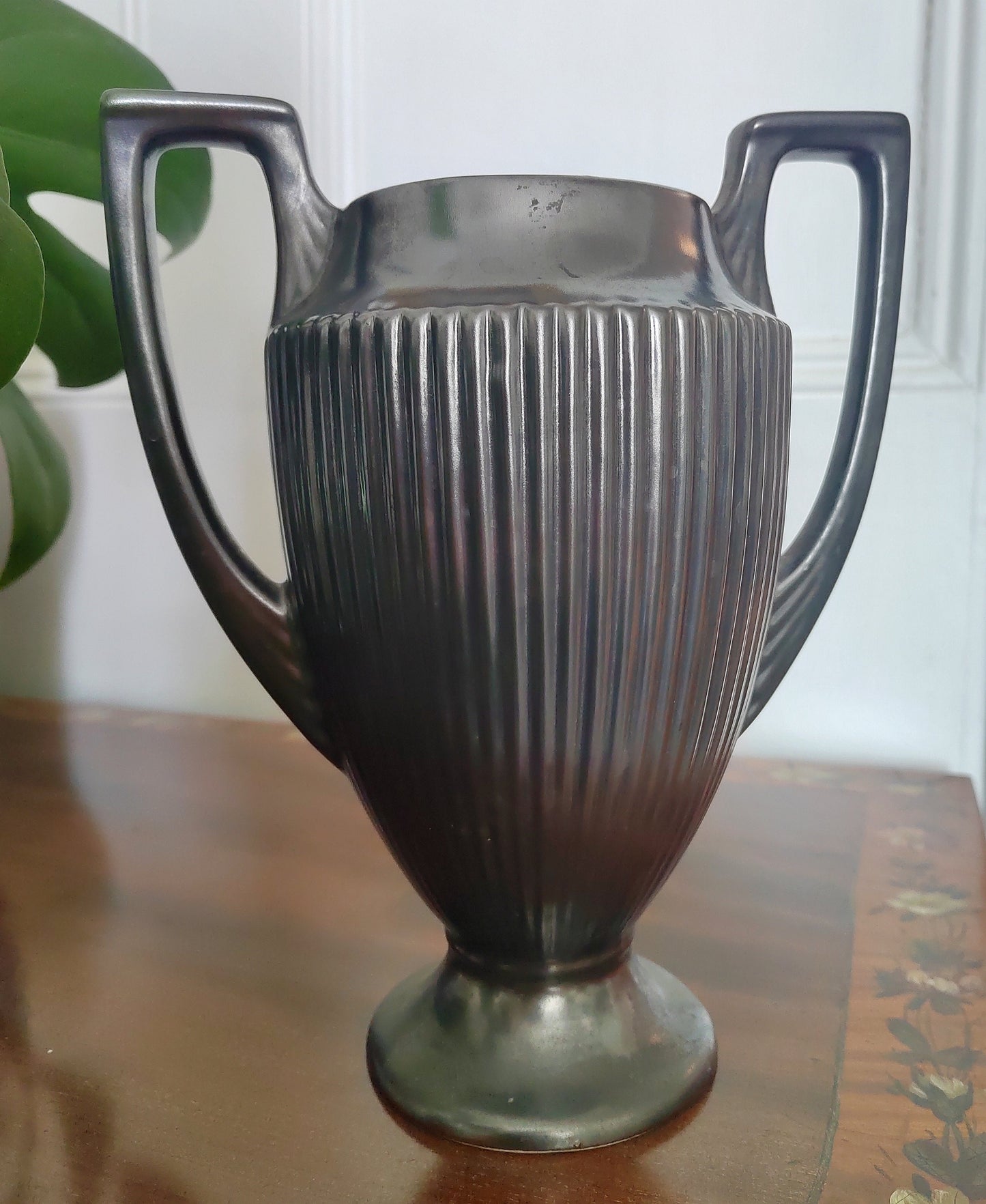 Vintage Dartmouth metallic grey twin handled trophy mantle vase