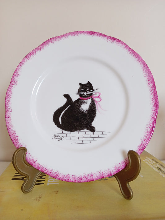 Susan Boyd Sponge ware cat plate