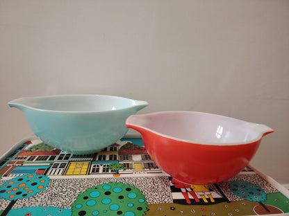 Pair of Pyrex Mixing Bowls in Blue and Coral