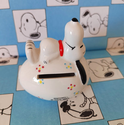 Rare Snoopy on an egg mini money box