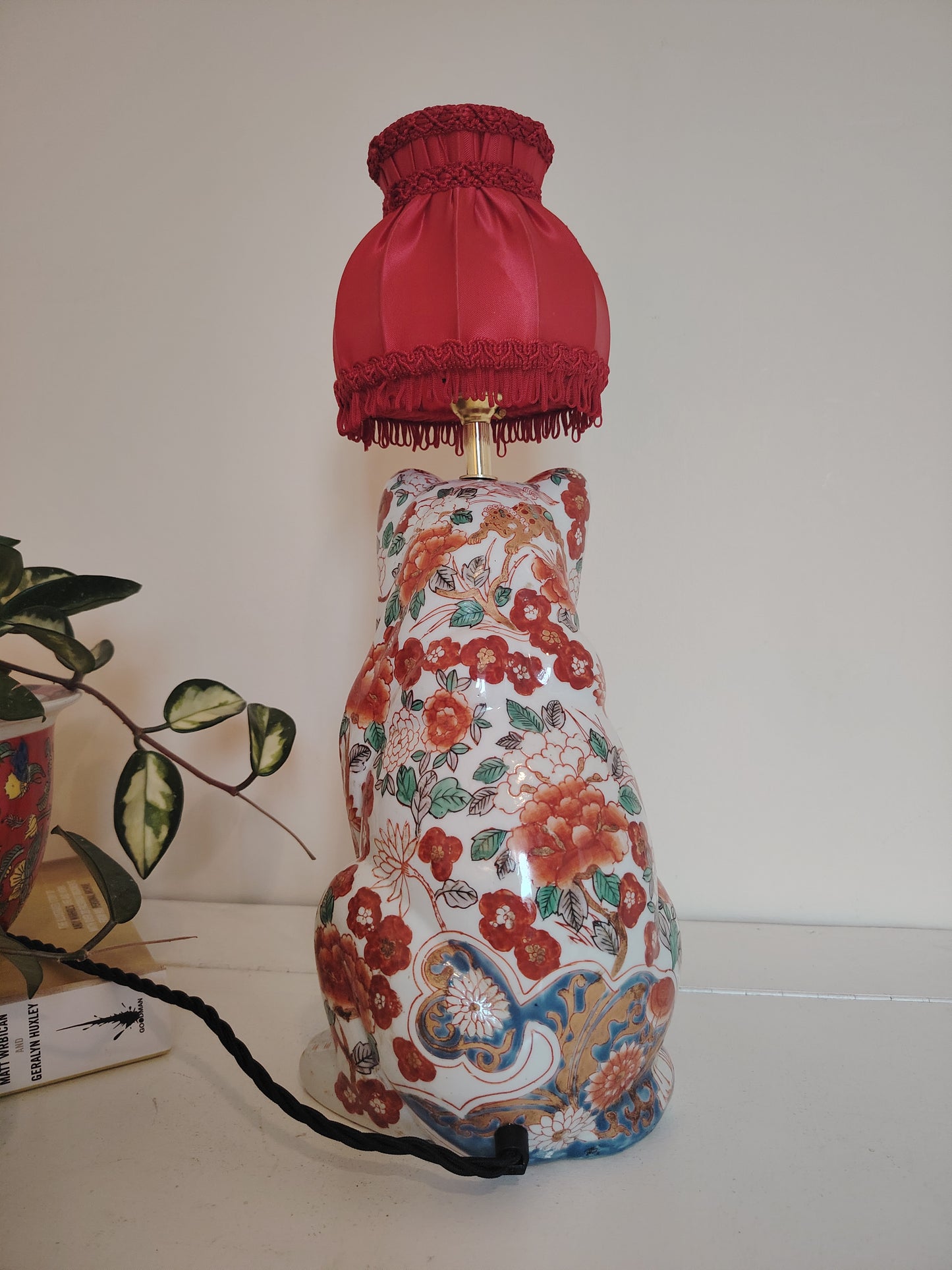 Reworked Antique Floral Imari Cat Lamp ❤️