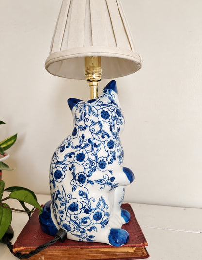 Reworked Vintage Floral Cat Lamp 💙