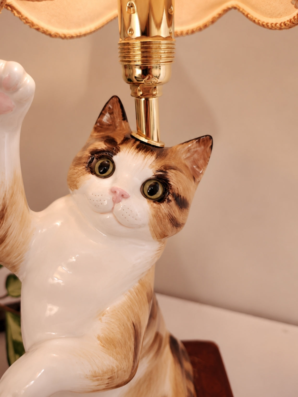 Vintage Reworked Playful Tabby Cat Lamp