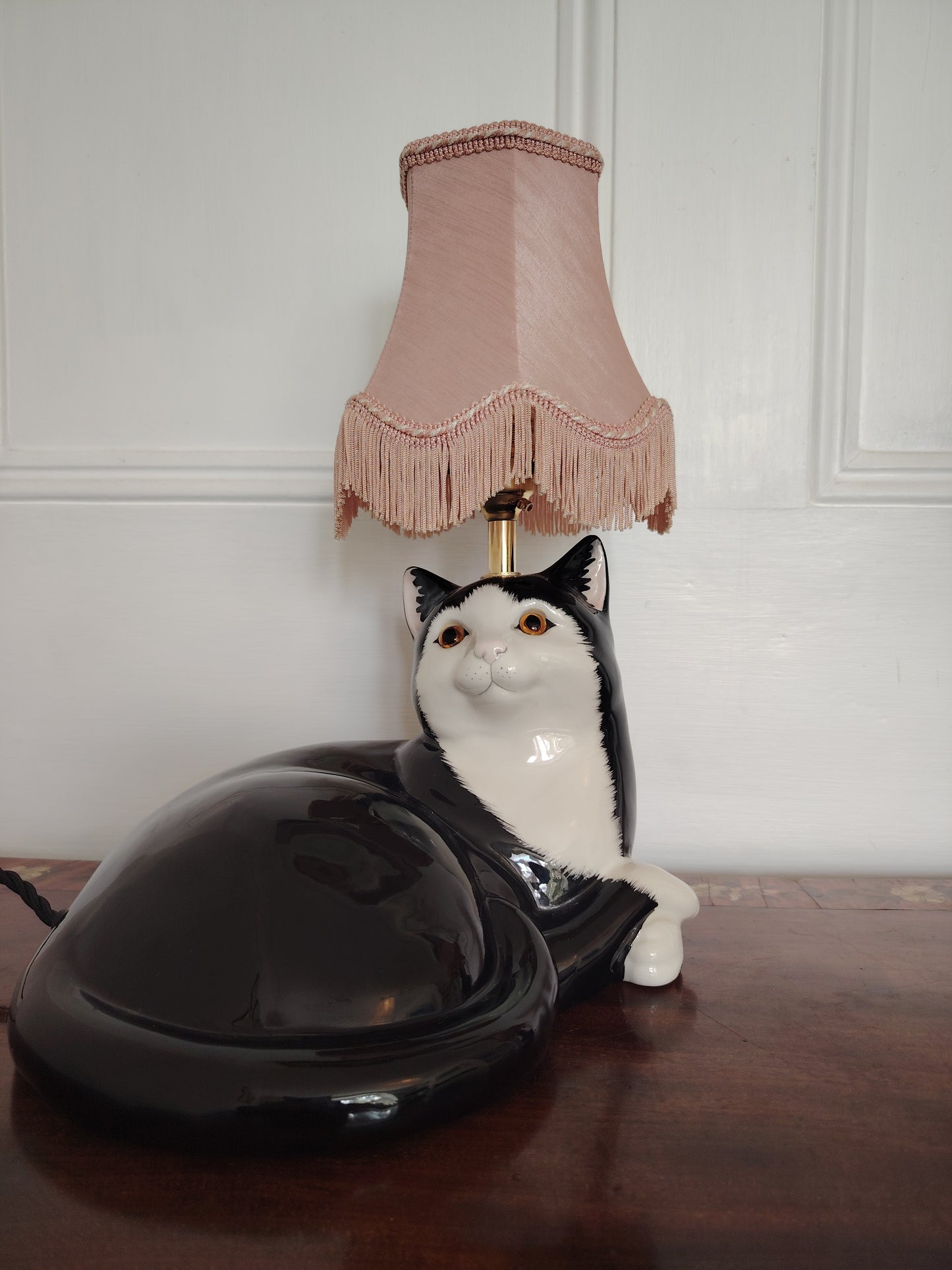 Large Vintage Reworked Lying Down Tuxedo Cat Lamp
