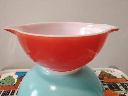 Pair of Pyrex Mixing Bowls in Blue and Coral