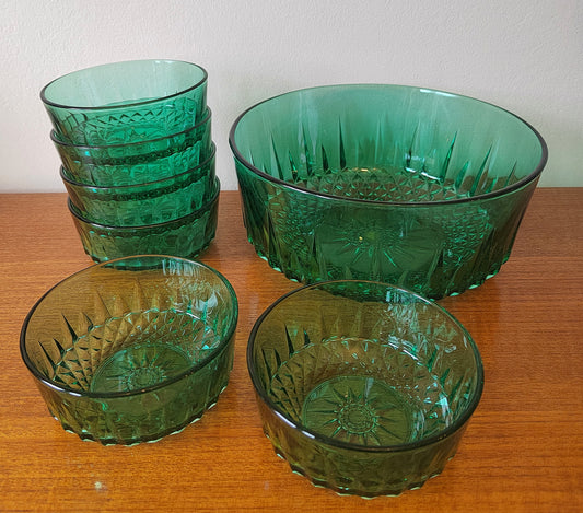 Vintage Arcoroc France, Set of 7 Bowls