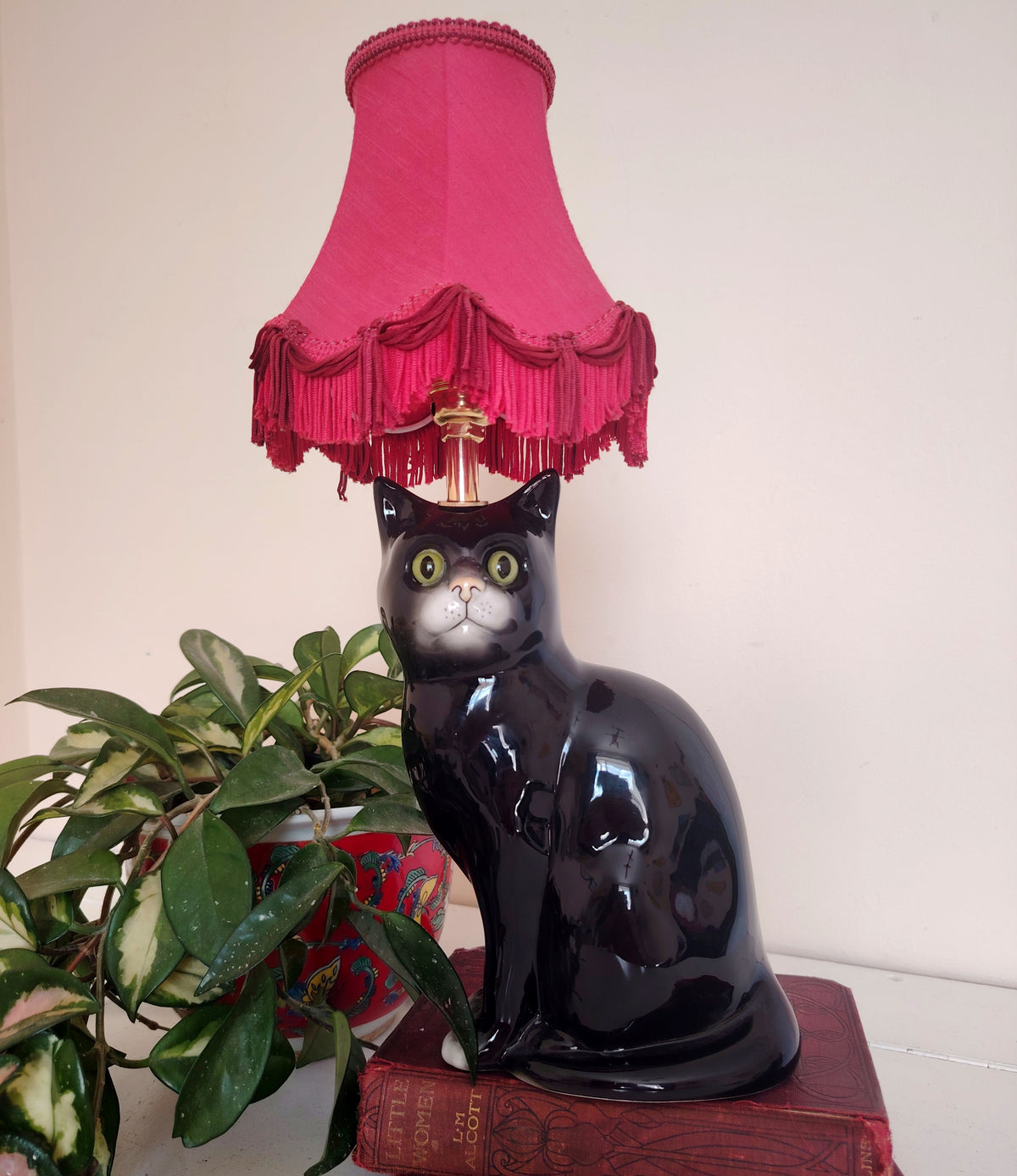 Vintage Reworked Black Cat Lamp 🐈‍⬛