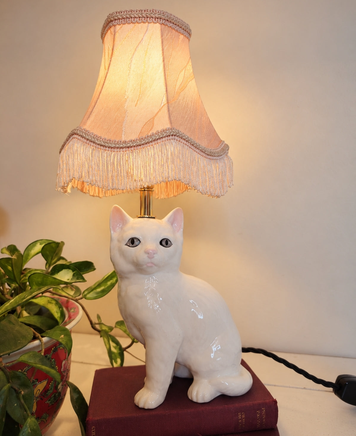 Vintage Reworked White Kitten Lamp