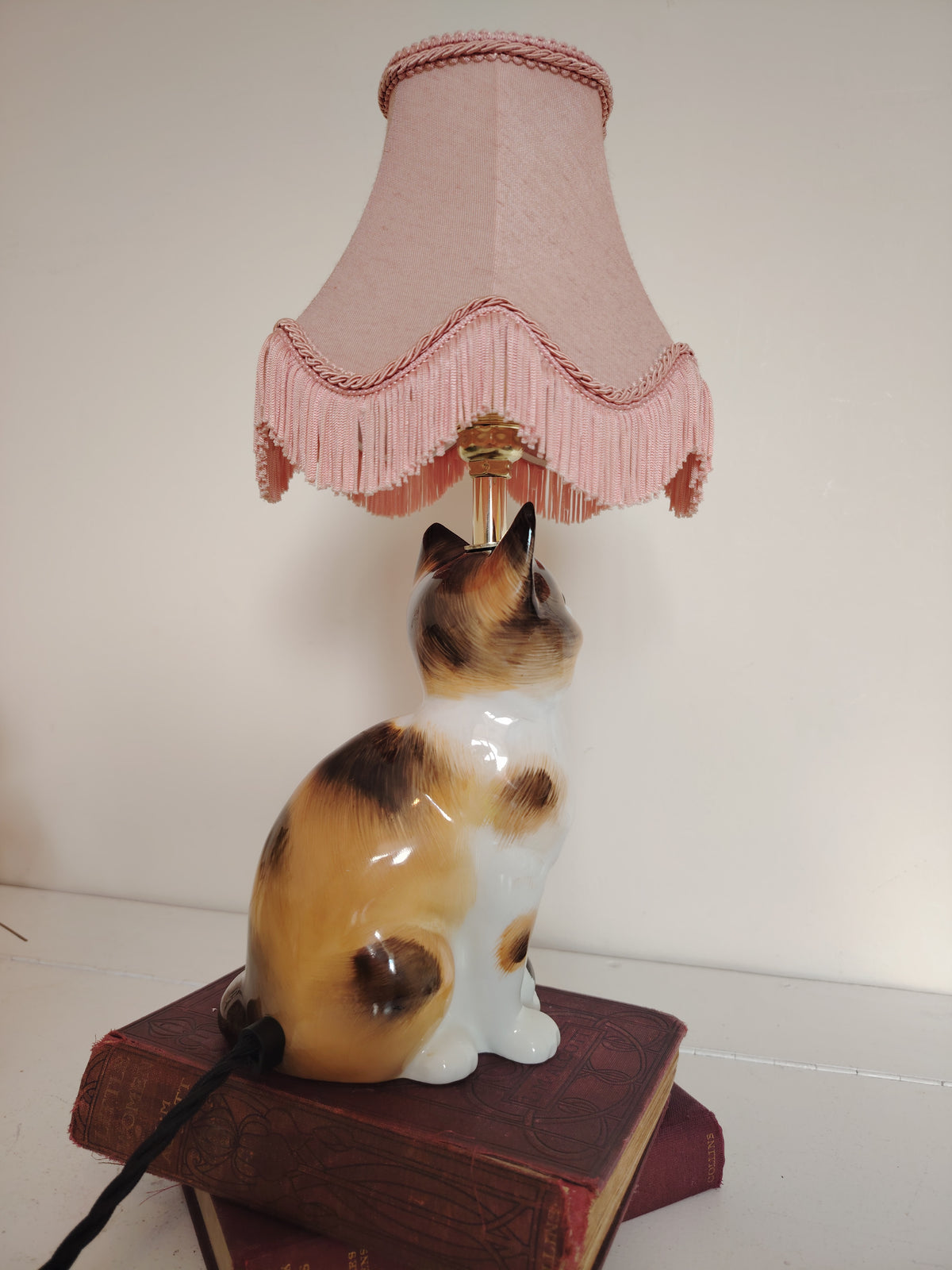 Vintage Reworked Small Calico Cat Lamp ✨