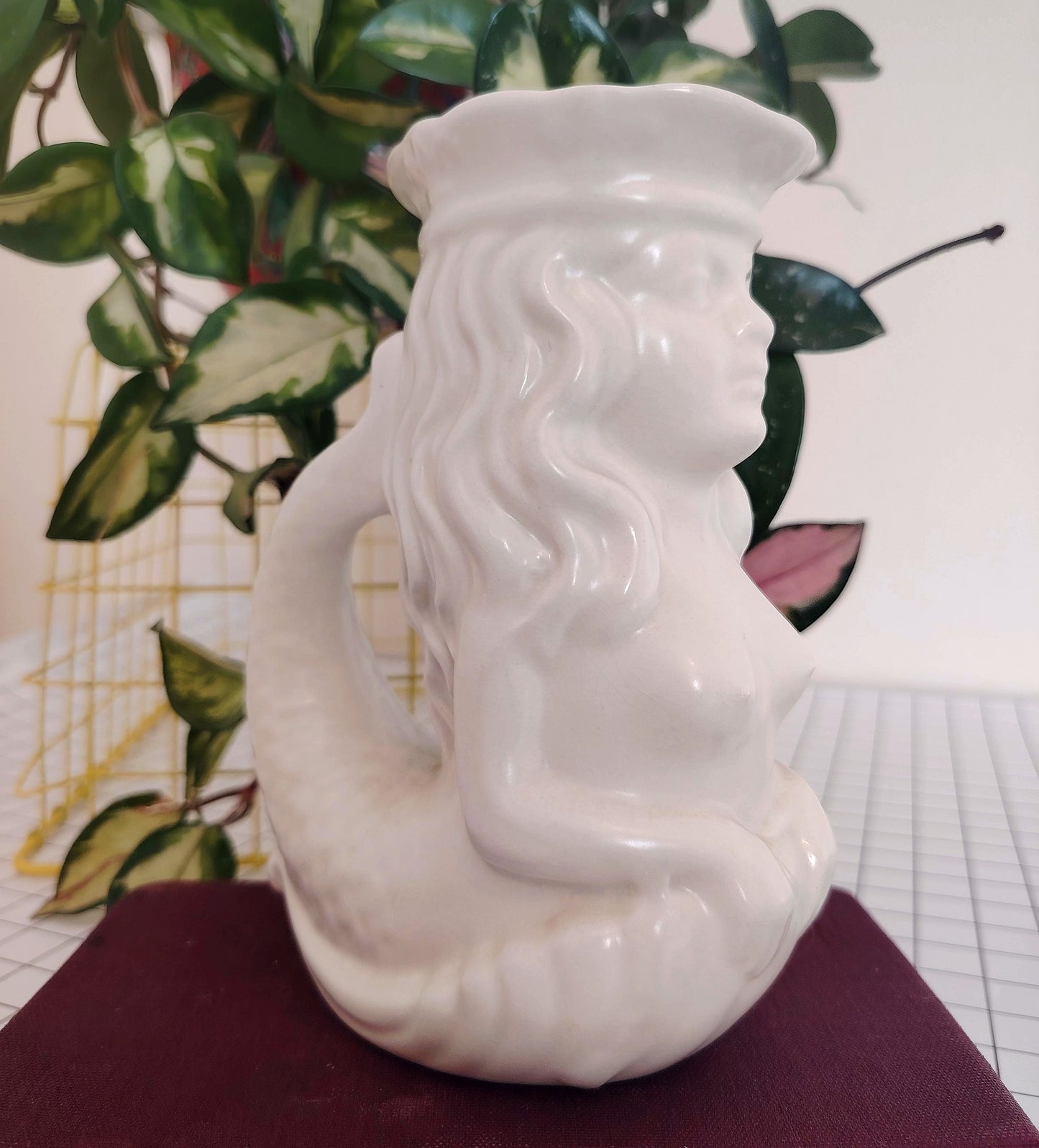 Dartmouth Mermaid Glug Jug in White
