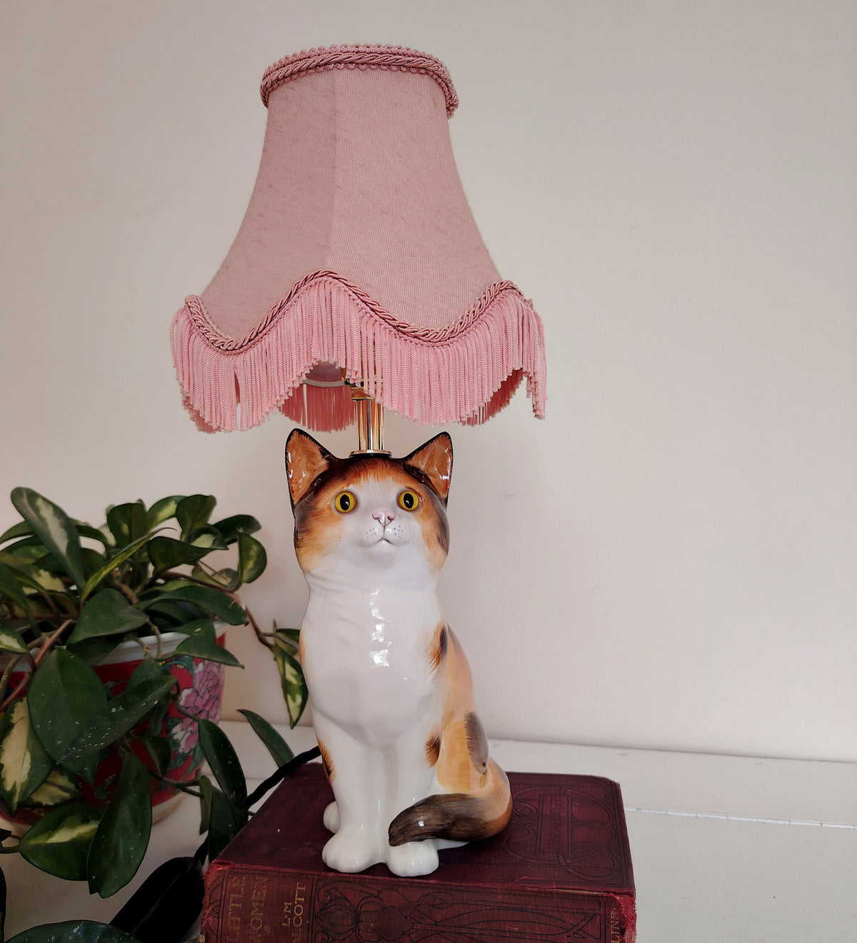 Vintage Reworked Small Calico Cat Lamp ✨