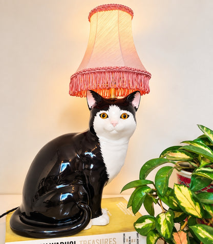 Large Vintage Reworked Tuxedo Cat Lamp 💕