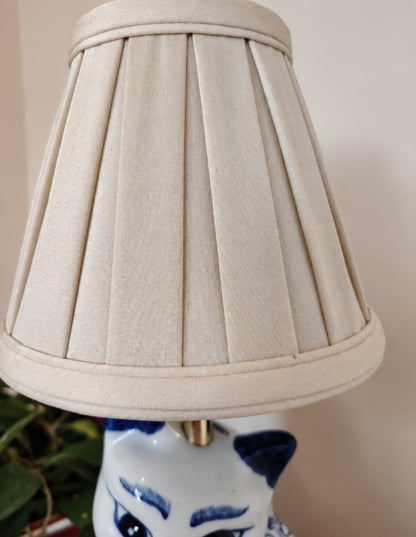 Reworked Vintage Floral Cat Lamp 💙