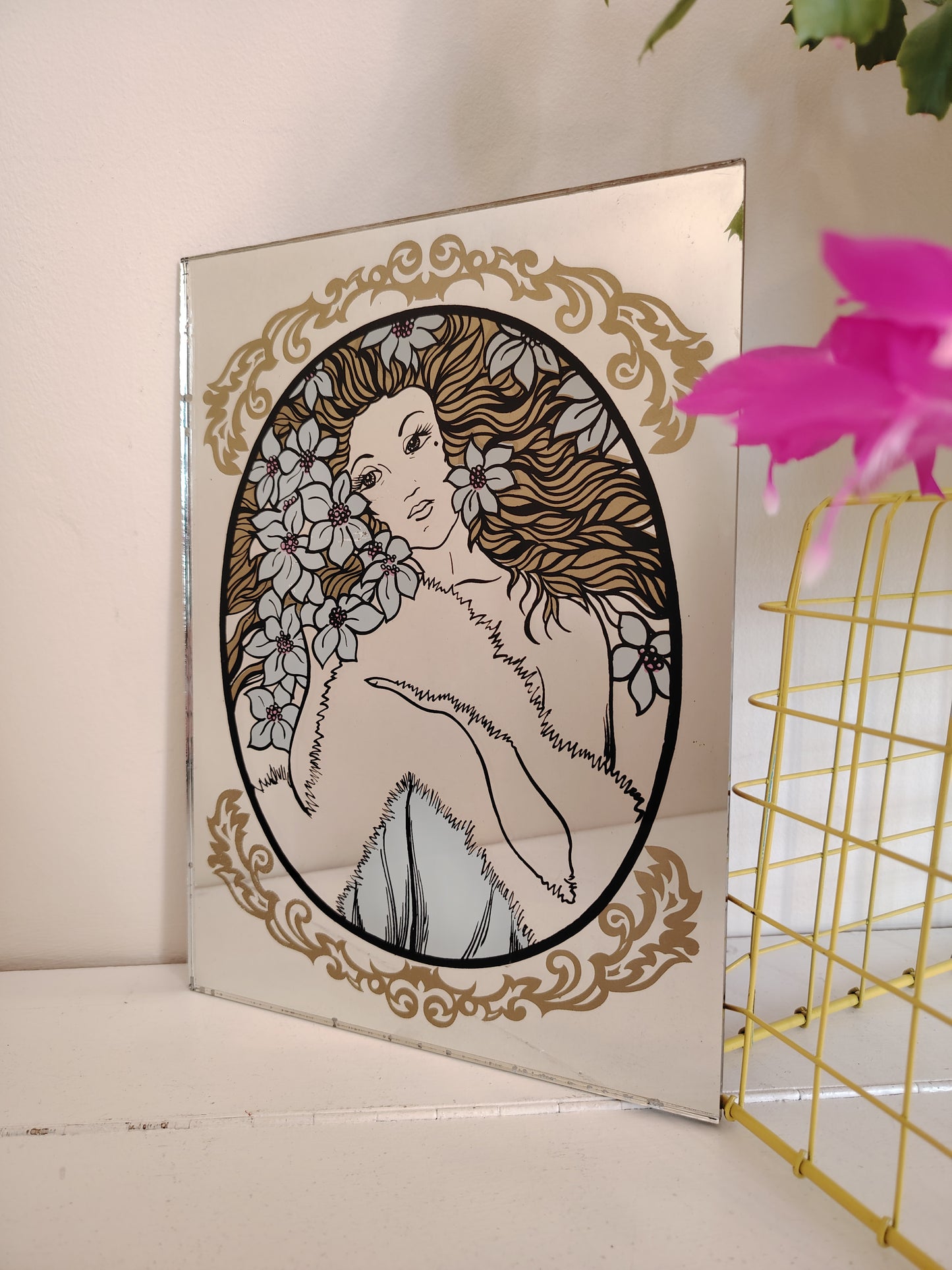 Vintage Nouvea Lady Picture Mirror