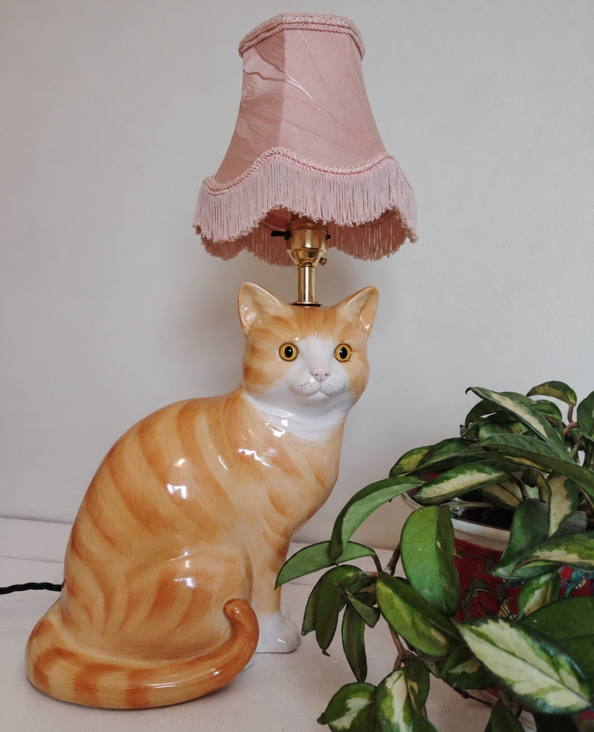 Large Vintage Reworked Ginger Cat Lamp 💕