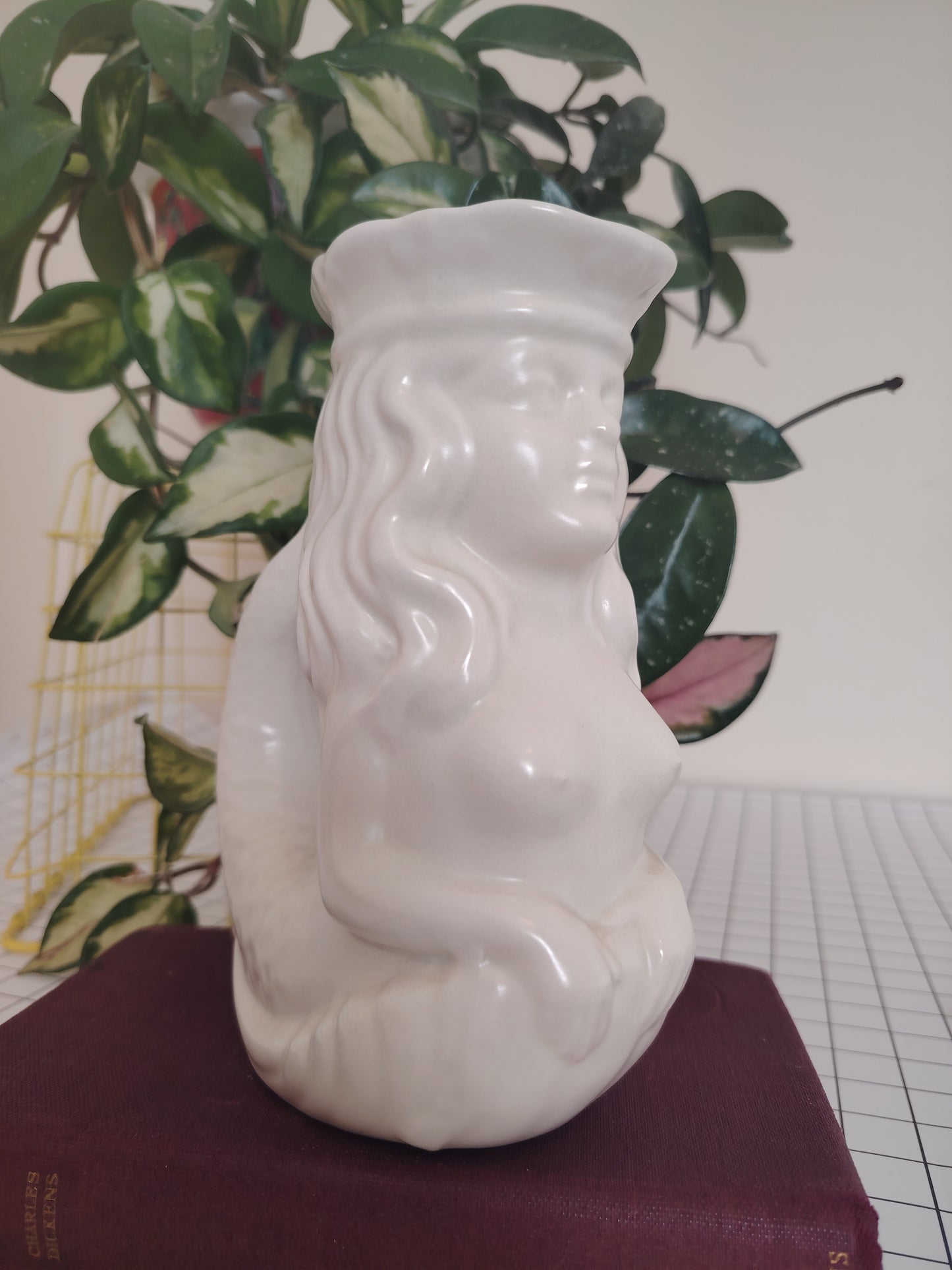 Dartmouth Mermaid Glug Jug in White