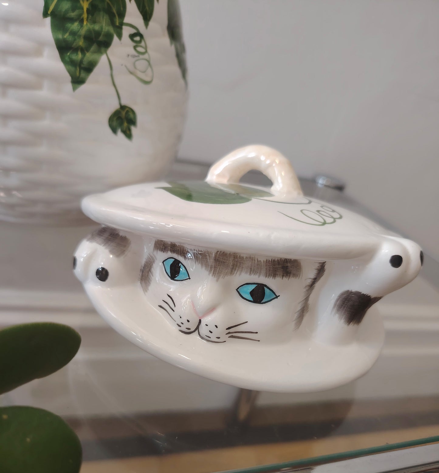 Vintage Peeping Kitten Cookie Jar