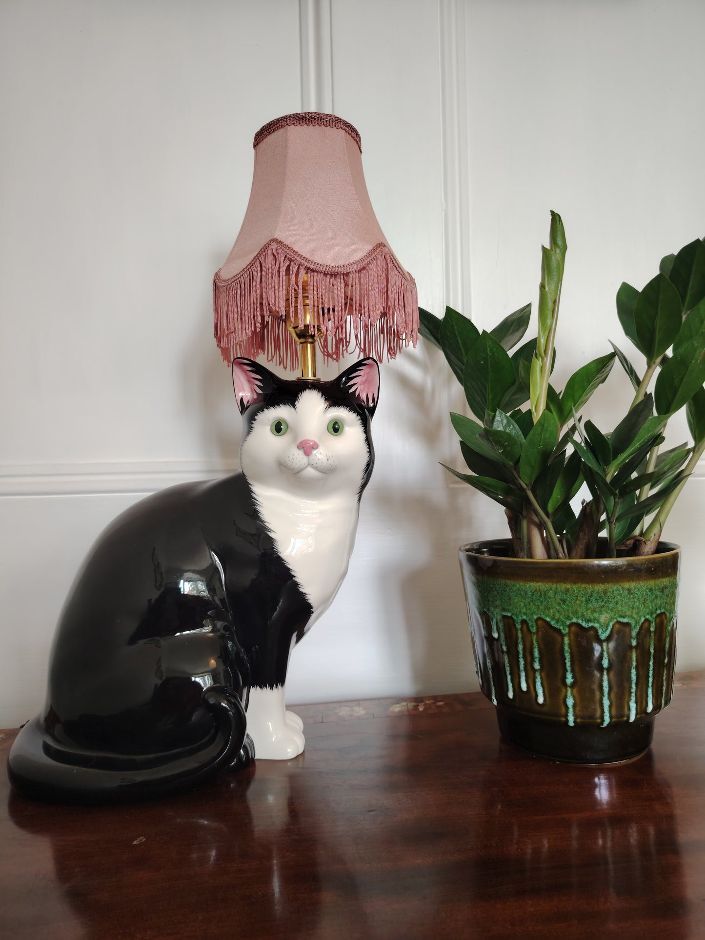 Large Vintage Reworked Tuxedo Cat Lamp
