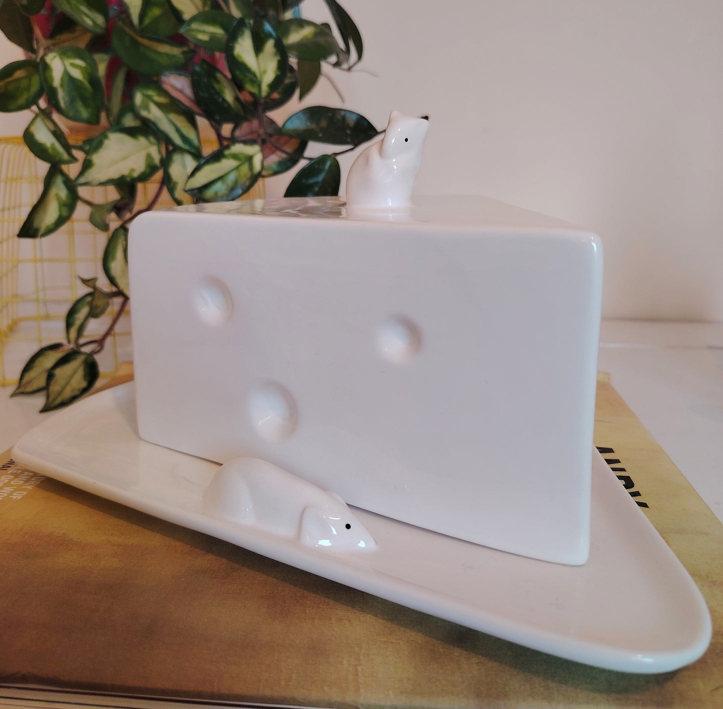 Large Vintage Mouse Cheese Dish