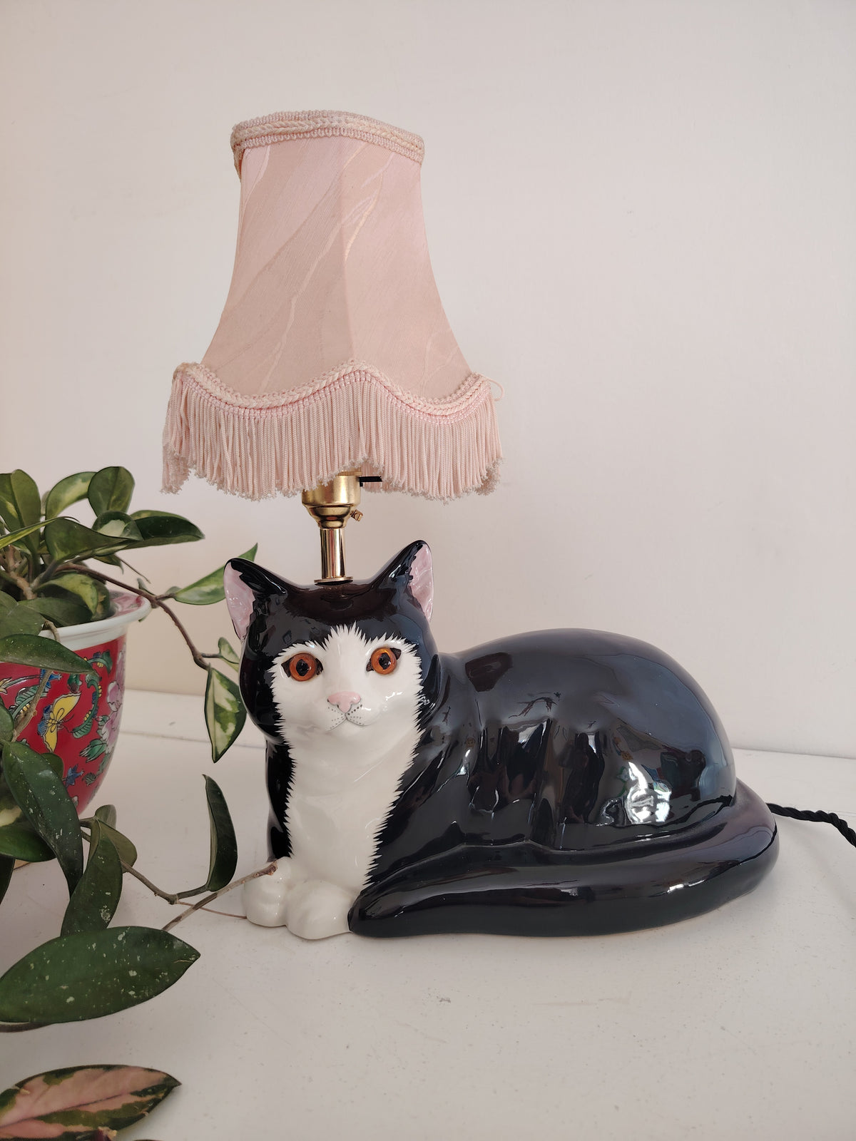 Large Vintage Reworked Tuxedo Cat Lamp