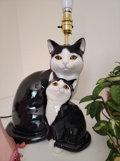 Large Vintage Reworked Tuxedo Cat and Kitten Lamp 💕
