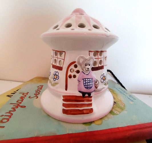 Vintage Piggery Pottery Toadstool Mouse Lamp