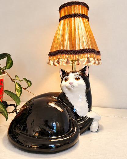 Large Vintage Reworked Lying Down Tuxedo Cat Lamp 💕