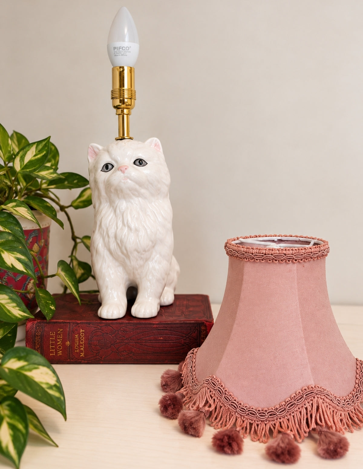 Vintage Reworked White Fluffy Cat Lamp