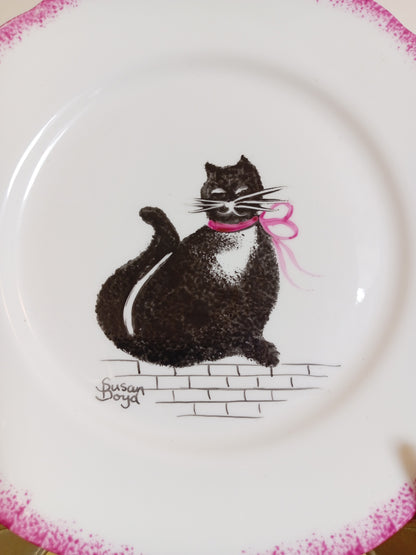 Susan Boyd Sponge ware cat plate