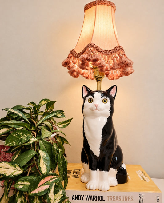 Large Vintage Reworked Tuxedo Cat Lamp 💕