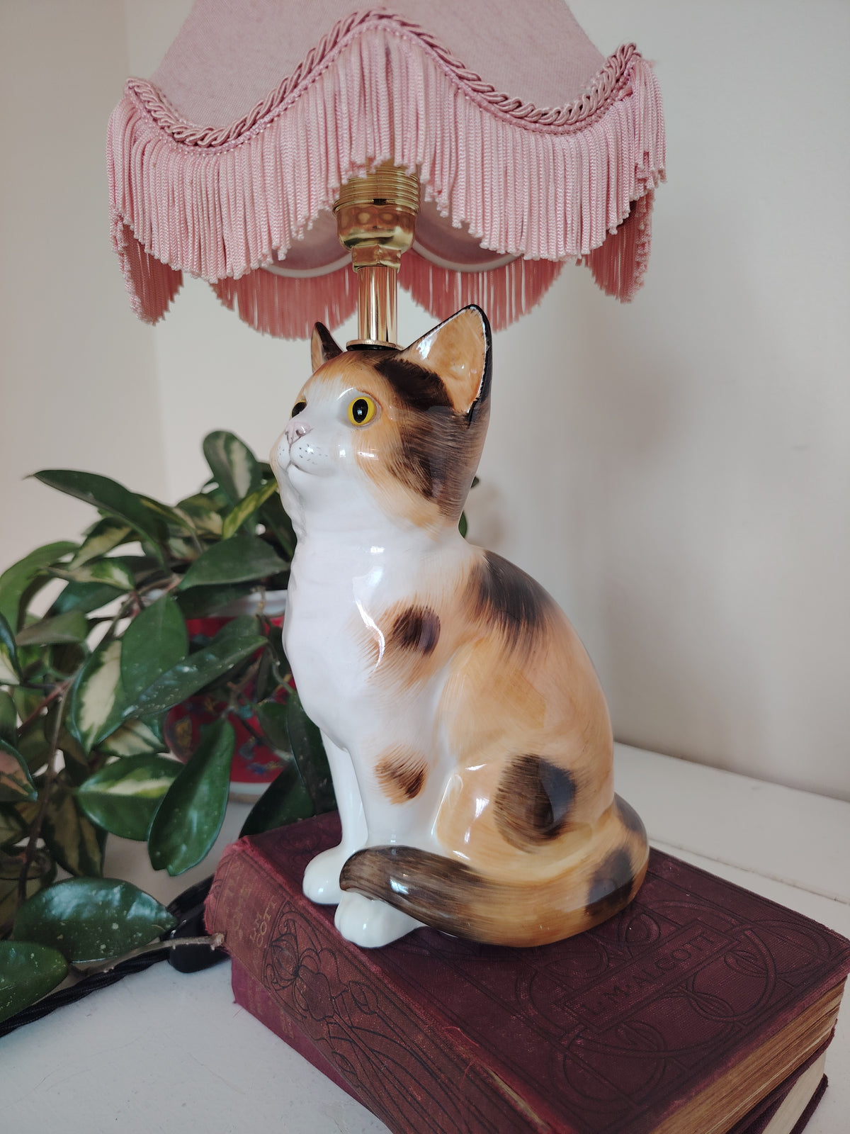 Vintage Reworked Small Calico Cat Lamp ✨