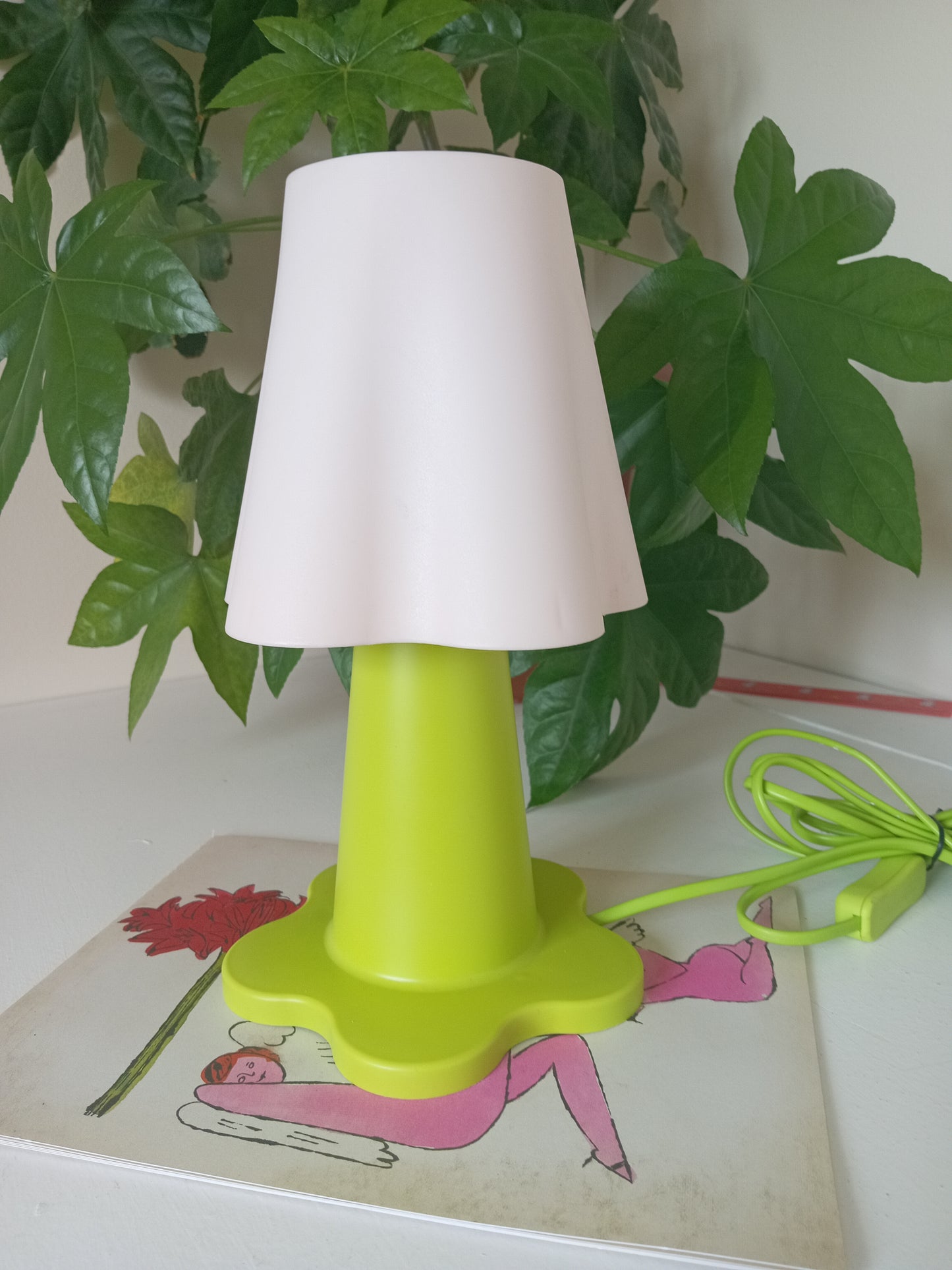 Vintage 00s IKEA Mammat Tulip Lamp