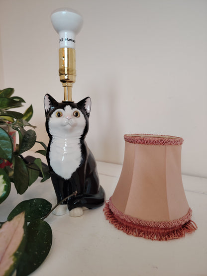 Vintage Reworked Small Tuxedo Kitten Lamp 🐈‍⬛💡