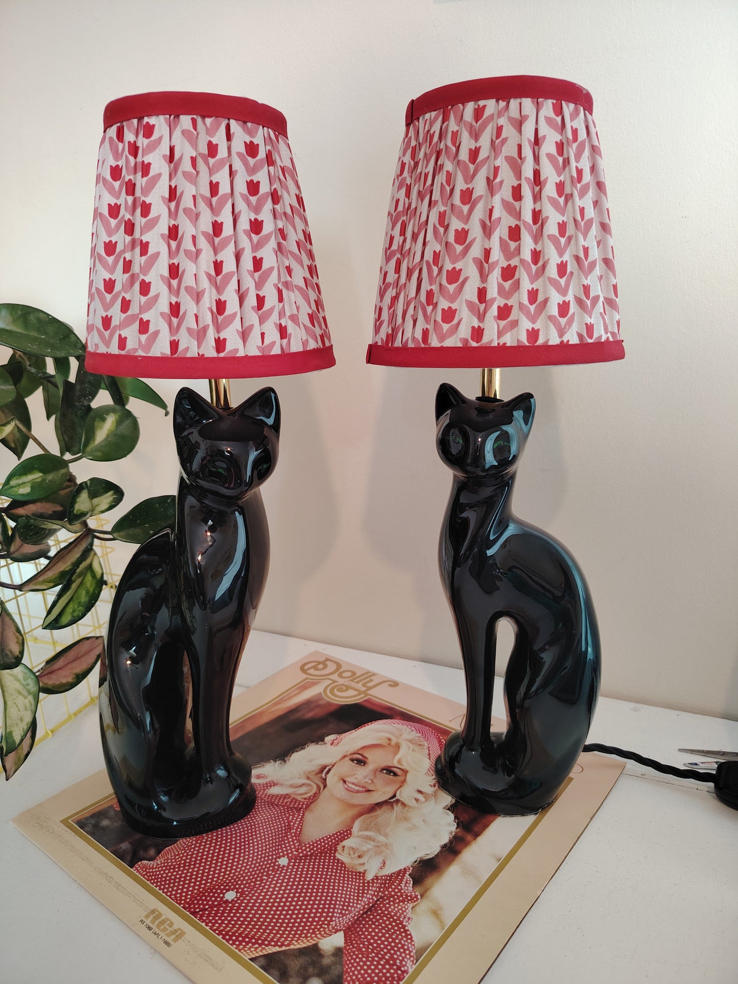 Vintage Upcycled Black Cat Lamp 🐈‍⬛
