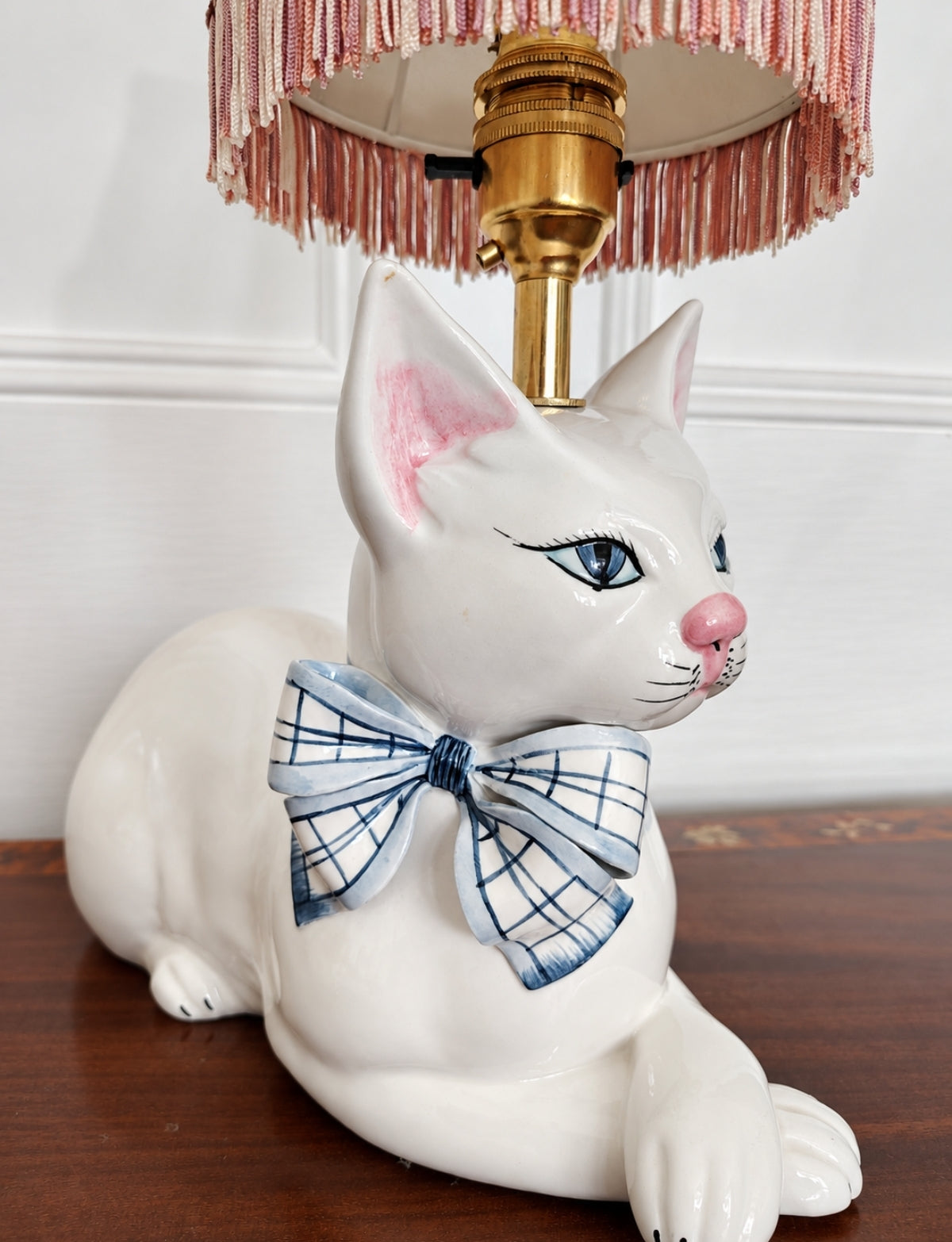 Beautiful Reworked Italian Cat Lamp 💙