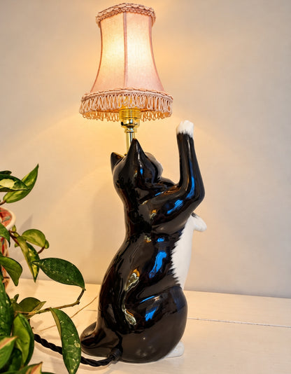 Vintage Reworked Playful Tuxedo Cat Lamp 🐈‍⬛
