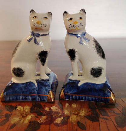 Sweet Pair of Staffordshire Style Porcelain Cats on a Pillow/ Mantle Decor